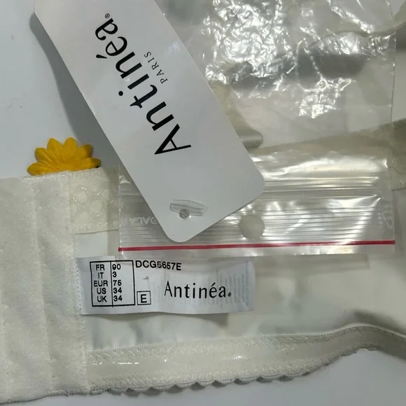 Lise Charmel Antinea G57 Perles En Fleur Tulip 34E NWT - Picture 4 of 5